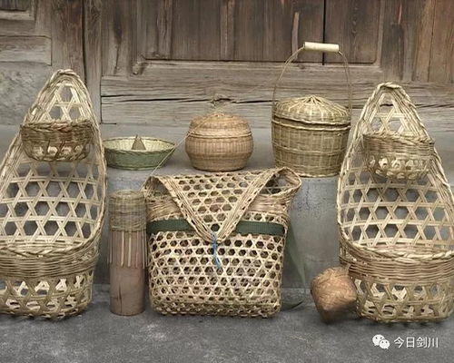 施家义 坚毅执着 与时俱进的老篾匠